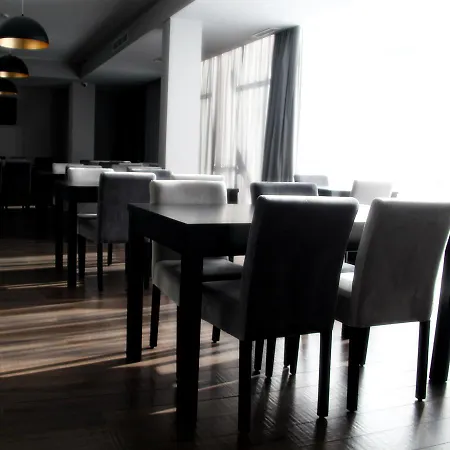 Hotel Basto 3*